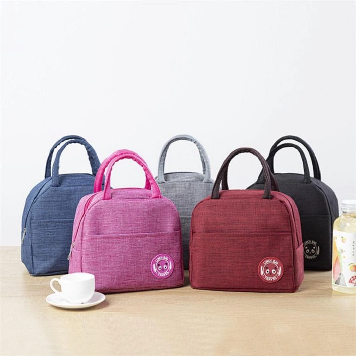 Koeltas - Lunchtas - Volwassenen En Kinderen - Compact & Handig: Zomer - Picknick -School - Lunch - Werk - Klassiek Zwart 3 Koeltas - Lunchtas - Volwassenen En Kinderen - Compact & Handig: Zomer - Picknick -School - Lunch - Werk - Klassiek Zwart - Image 3