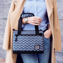 Brisby 4 Laags Geïsoleerde Koeltas - Lunchtas 10 Liter - Zigzag Blauw 9 Brisby 4 Laags Geïsoleerde Koeltas - Lunchtas 10 Liter - Zigzag Blauw -Campingwinkels 1200x1200 1523