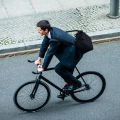 Brisby 4 Laags Geïsoleerde Koeltas - Lunchtas 12 Liter - Extra Ruimte Uitvouwbaar- Zwart 15 Brisby 4 Laags Geïsoleerde Koeltas - Lunchtas 12 Liter - Extra Ruimte Uitvouwbaar- Zwart -Campingwinkels 1200x1200 1698