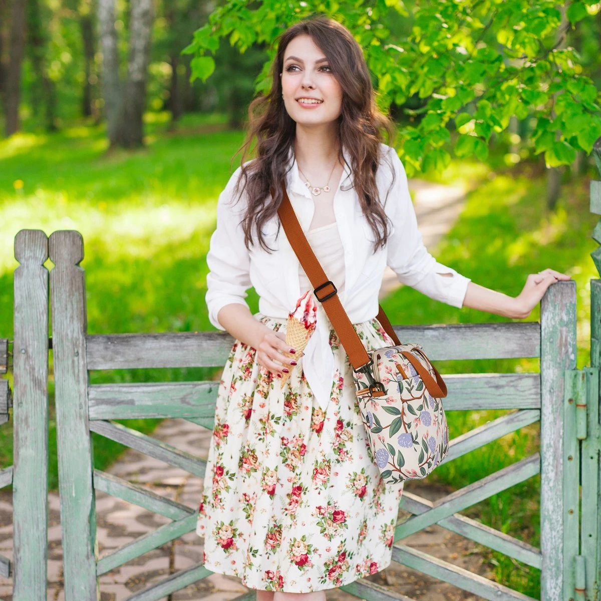 Brisby 4 Laags Geïsoleerde Koeltas - Lunchtas 7 Liter - Bloemetjes Wit 8 Brisby 4 Laags Geïsoleerde Koeltas - Lunchtas 7 Liter - Bloemetjes Wit - Image 8