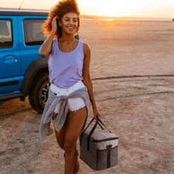 Packaway 4 Laags Geïsoleerde Koeltas - Lunchtas 30 Liter - Grijs 22 Packaway 4 Laags Geïsoleerde Koeltas - Lunchtas 30 Liter - Grijs -Campingwinkels 1200x1200 1736