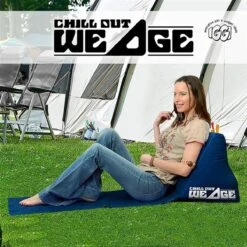CKB LTD - Chill Out - Luchtbed - Campingstoel - Wedge Opblaasbare Ligstoel - Blauw Strandstoel 1 Persoons Volwassen Luchtbedden Kampeerstoel Vouwstoel Stoel Slaapmatje Slaapmatten Opvouwbaar Volwassenen Tuinstoel Opblaasstoel Kampeerstoelen Lucht -Campingwinkels 1200x1200 365