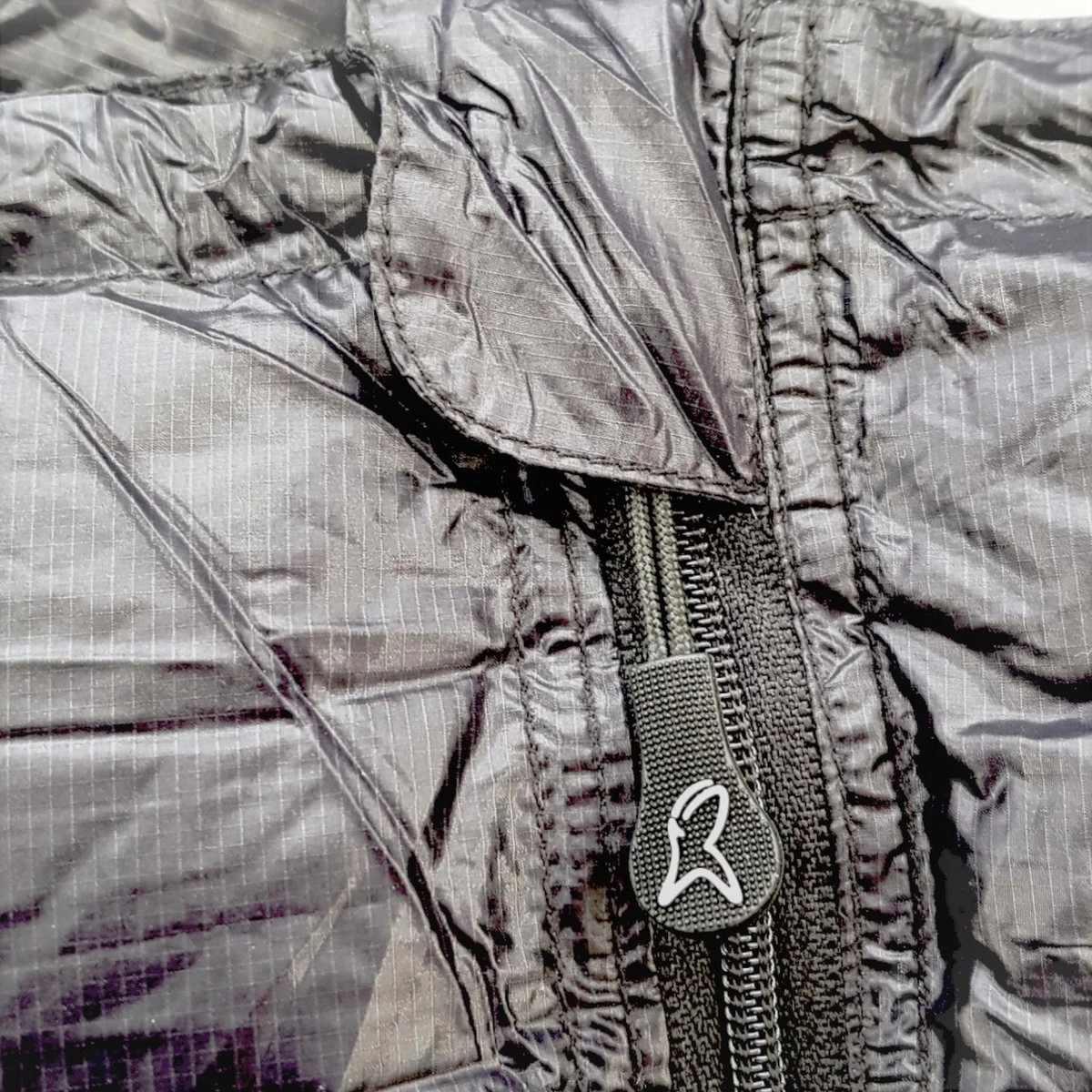 LOWLAND OUTDOOR® Ultra Compact Blanket - Donzen Slaapzak - Gewicht 495g - 210x80 Cm - Comfort Temperatuur +8°C 3 LOWLAND OUTDOOR® Ultra Compact Blanket - Donzen Slaapzak - Gewicht 495g - 210x80 Cm - Comfort Temperatuur +8°C - Afbeelding 3