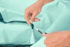 Bestway Strandtent - Pavillo - 2-Persoons - UV80 Zonbescherming - Incl. Tentharingen - Zandzakken Voor Stabiliteit - 200 X 120 X 95 CM -Campingwinkels 1200x800 70