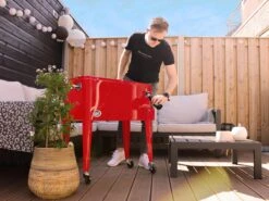 AXI Retro Cooler Rood - Koeler Met Wielen - 76L Inhoud - Koelbox Met Aftapkraan 32 AXI Retro Cooler Rood - Koeler Met Wielen - 76L Inhoud - Koelbox Met Aftapkraan -Campingwinkels 1200x900 82