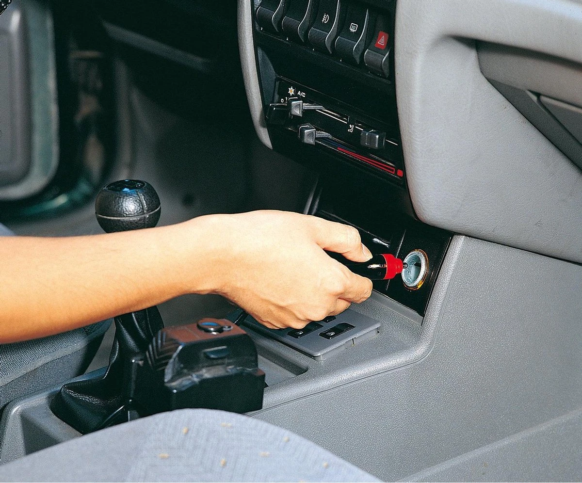 Campingaz Powerbox Plus Thermo-elektrische Koelbox - 12V / 230V - 28L - Grijs 3 Campingaz Powerbox Plus Thermo-elektrische Koelbox - 12V / 230V - 28L - Grijs - Image 3