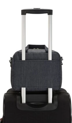 Kipling MIYO Lunchtas - Marine Navy 13 Kipling MIYO Lunchtas - Marine Navy -Campingwinkels 703x1200