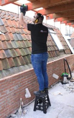 Profeco XL Opstapkrukje Inklapbaar - Krukje - Opstapje - Hoogte; 40 Cm - Zwart 6 Profeco XL Opstapkrukje Inklapbaar - Krukje - Opstapje - Hoogte; 40 Cm - Zwart -Campingwinkels 760x1200