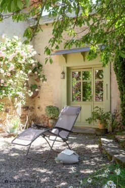 LAFUMA R Clip - Relaxstoel - Verstelbaar - Inklapbaar - Zero Gravity - Magnolia/Light Pink -Campingwinkels 800x1200 10