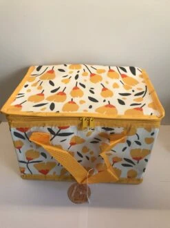 Kleine Lunch/sixpack Koeltas - Boterbloem Print - 20 X 30 Cm - 12 L 17 Kleine Lunch/sixpack Koeltas - Boterbloem Print - 20 X 30 Cm - 12 L -Campingwinkels 899x1200 9